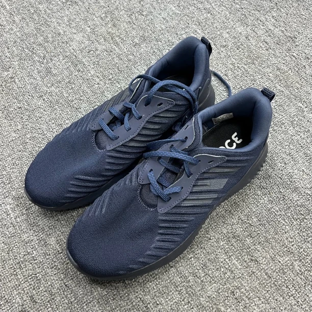 40码/内长245/二手正品/AdidasRC时尚休闲跑步鞋黑蓝色/公价489