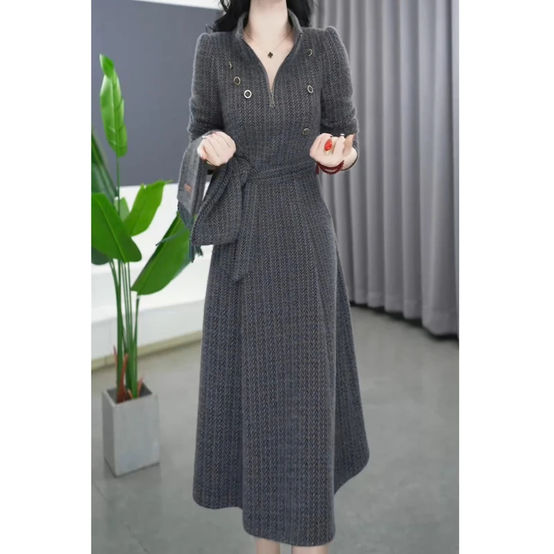 长袖气质修身显瘦加绒加厚打底连衣裙女秋冬2025新款大码遮肚裙子