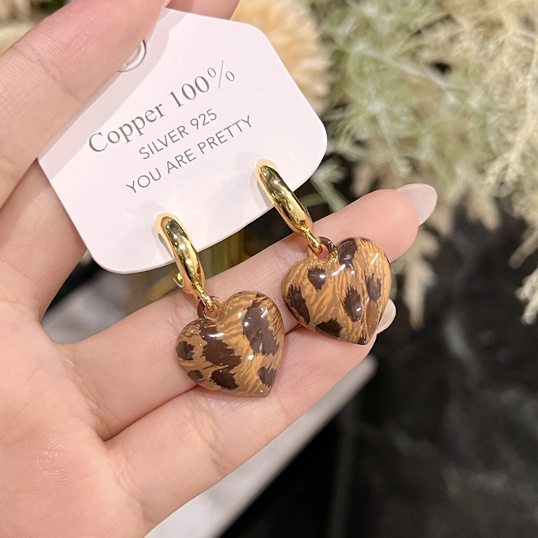 铜合金耳饰 B517气质百搭复古时尚豹纹爱心耳环