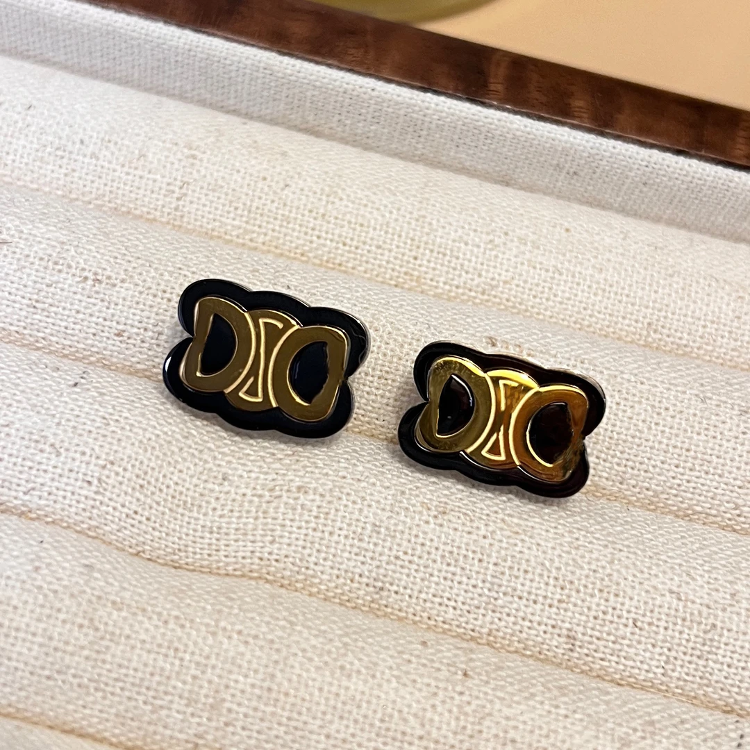 铜合金耳饰 A439气质时尚复古百搭小众精致经典耳钉耳环