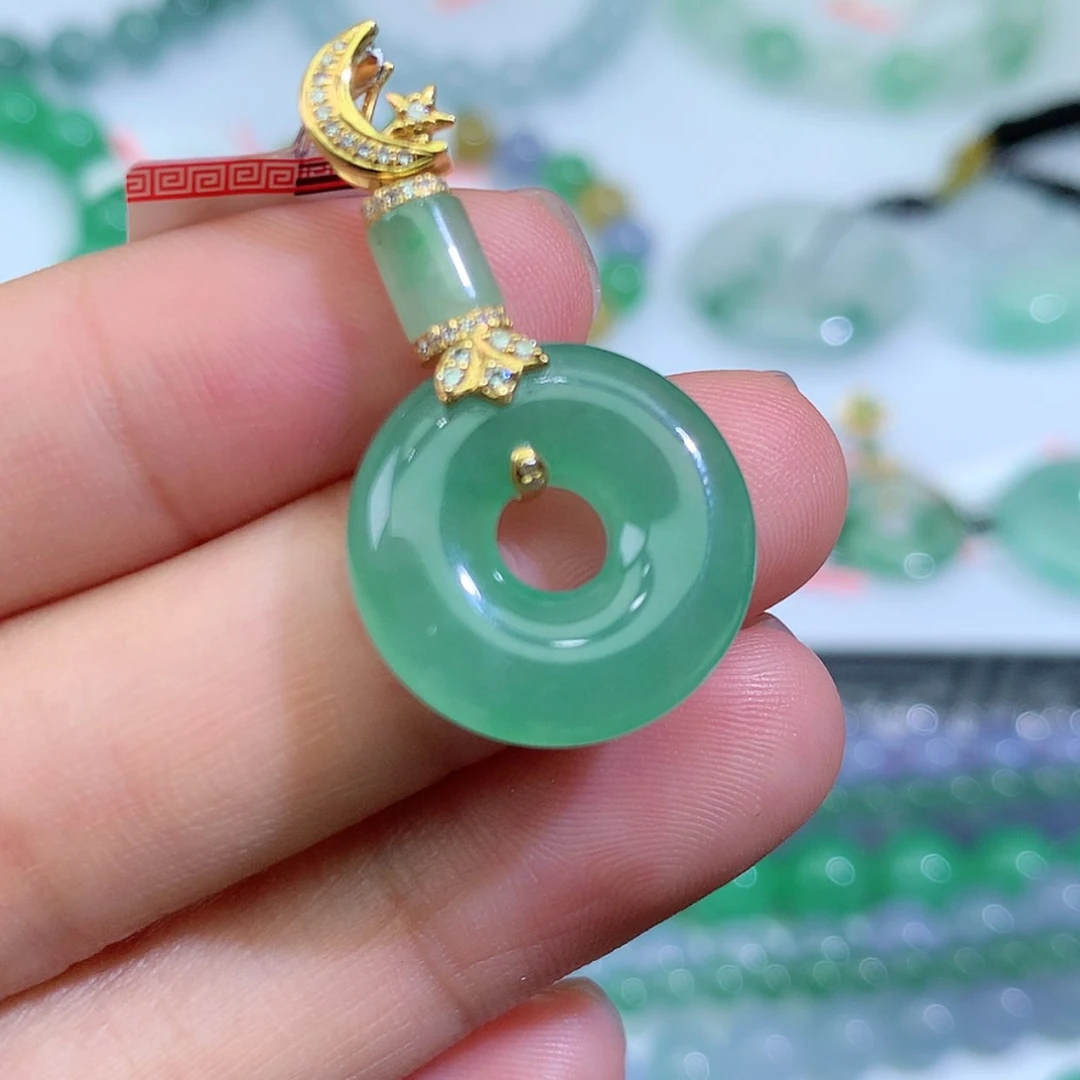 【闪购商品】翡翠颈饰18K金镶嵌甜甜圈
