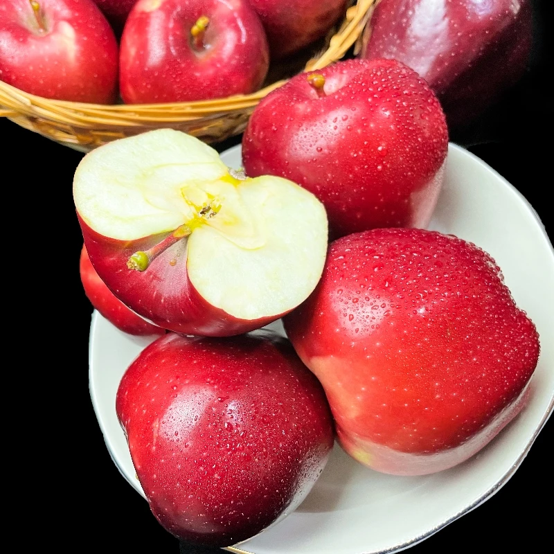 小北家乡甘肃特产高原花牛苹果 果香浓郁 现摘现发 10斤装包邮