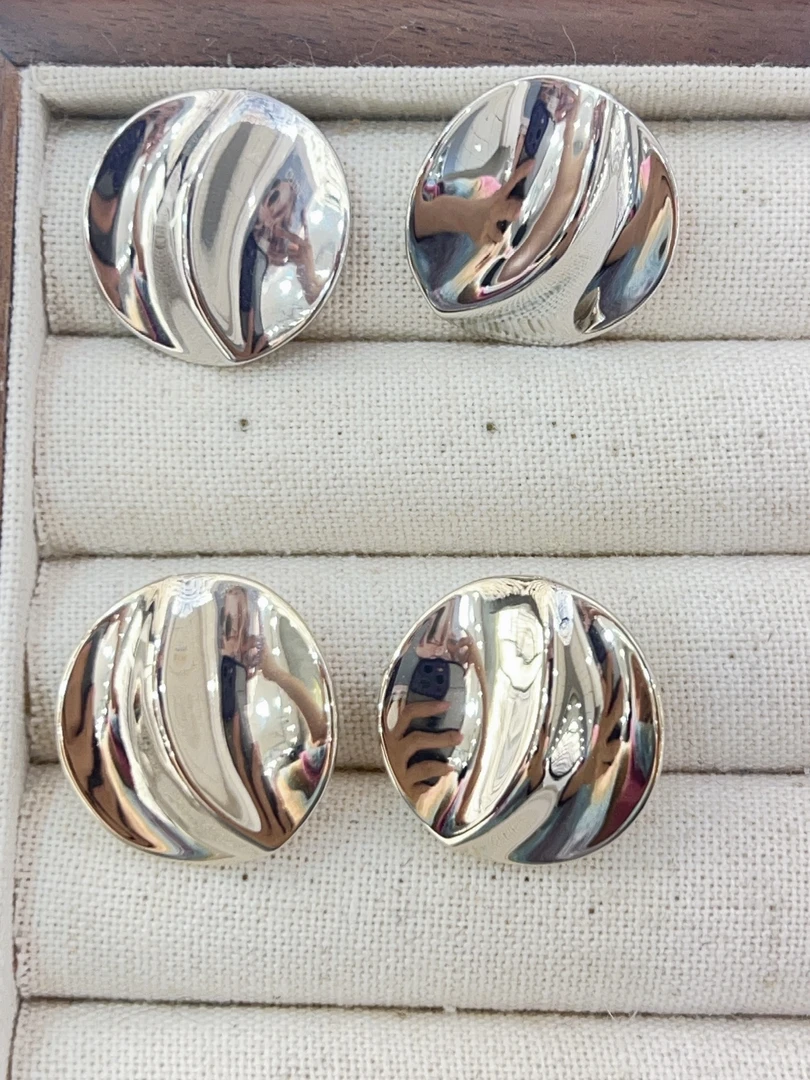 铜合金耳饰 时尚瑞丽风小众设计款高级感立体薯片耳钉耳饰