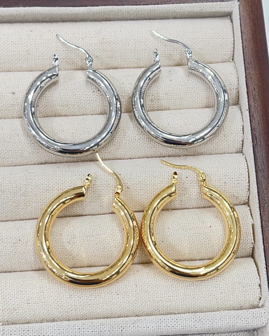 铜合金耳饰 时尚OL风高级感琳琳风耳扣耳圈