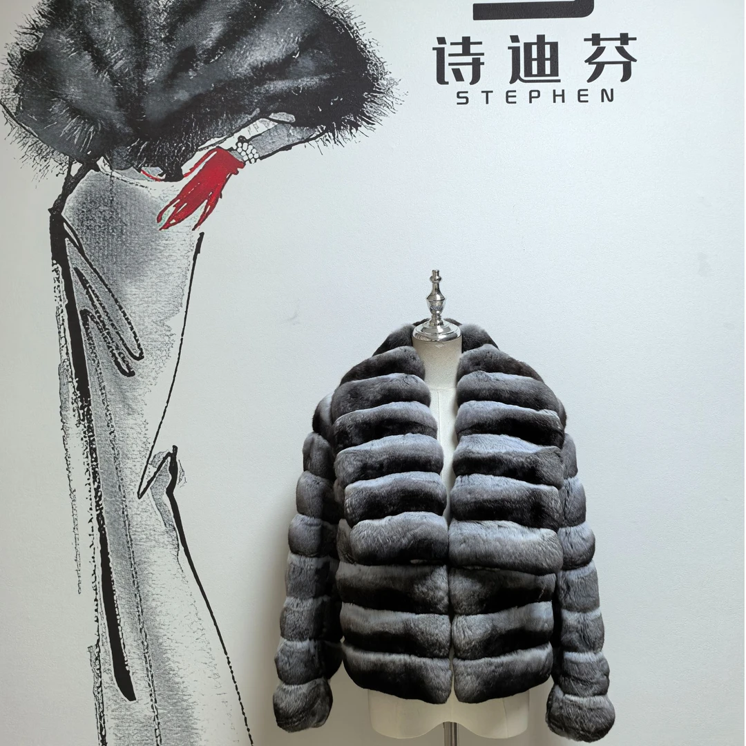 诗迪芬天使之翼龙猫进口南美栗鼠青紫蓝时尚2024秋冬款新高奢外套