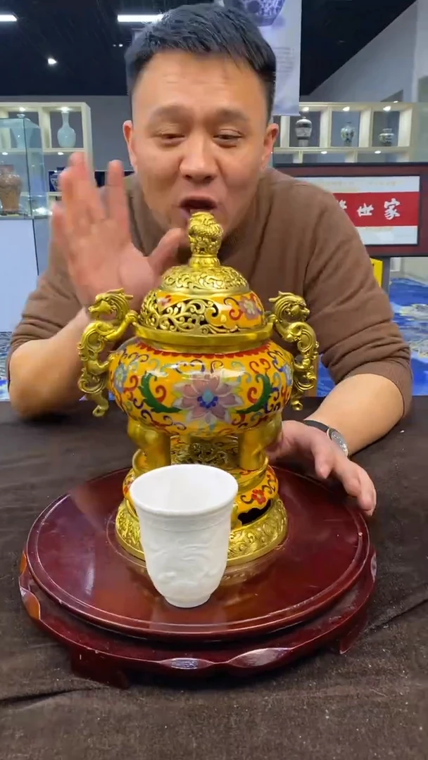 【闪购商品】瓷瓶R16