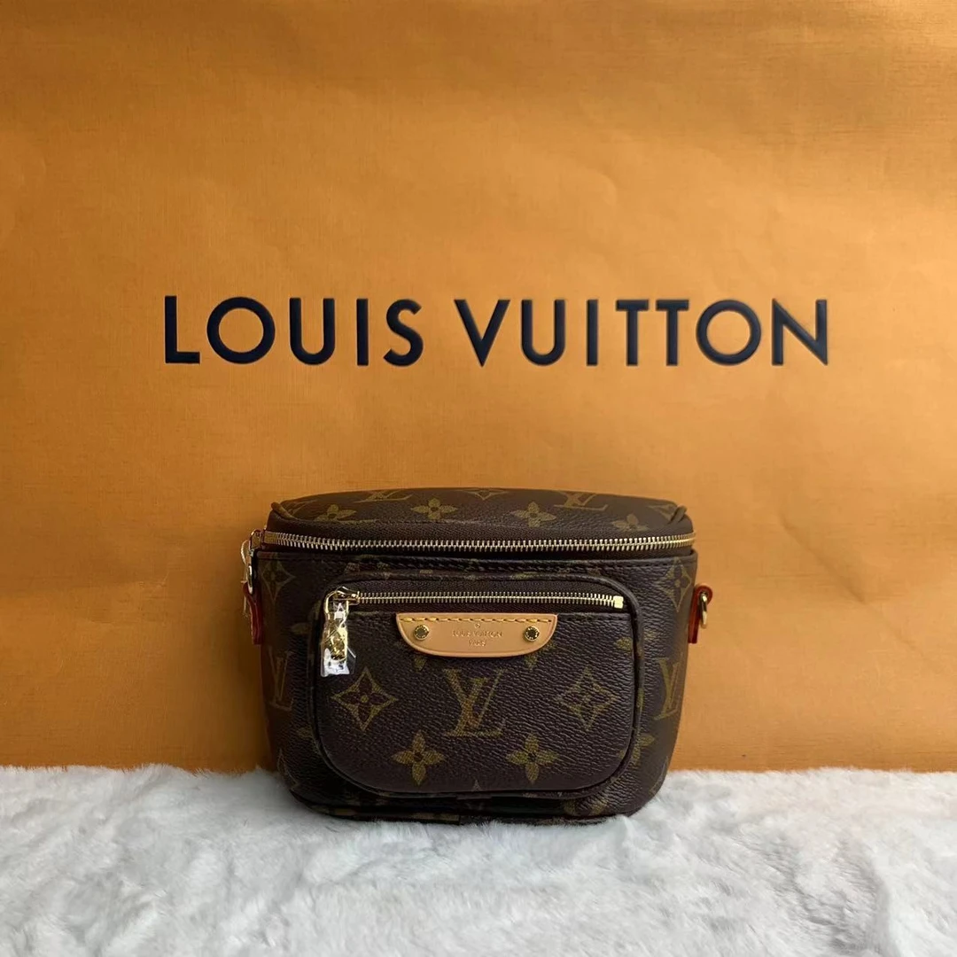 全新未使用 LouisVuitton/路易威登 Ly bumbag腰包805010