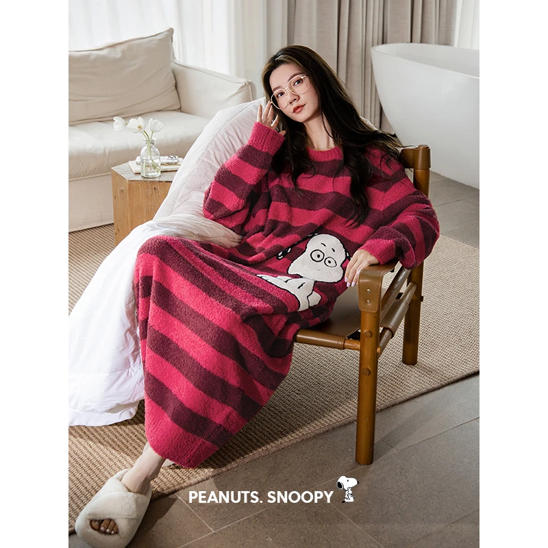 贝妍珊瑚绒条纹睡衣女秋冬季保暖半边绒睡裙新婚红色史努比连衣裙