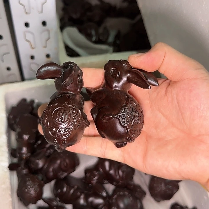 木黑檀木8福财兔一对