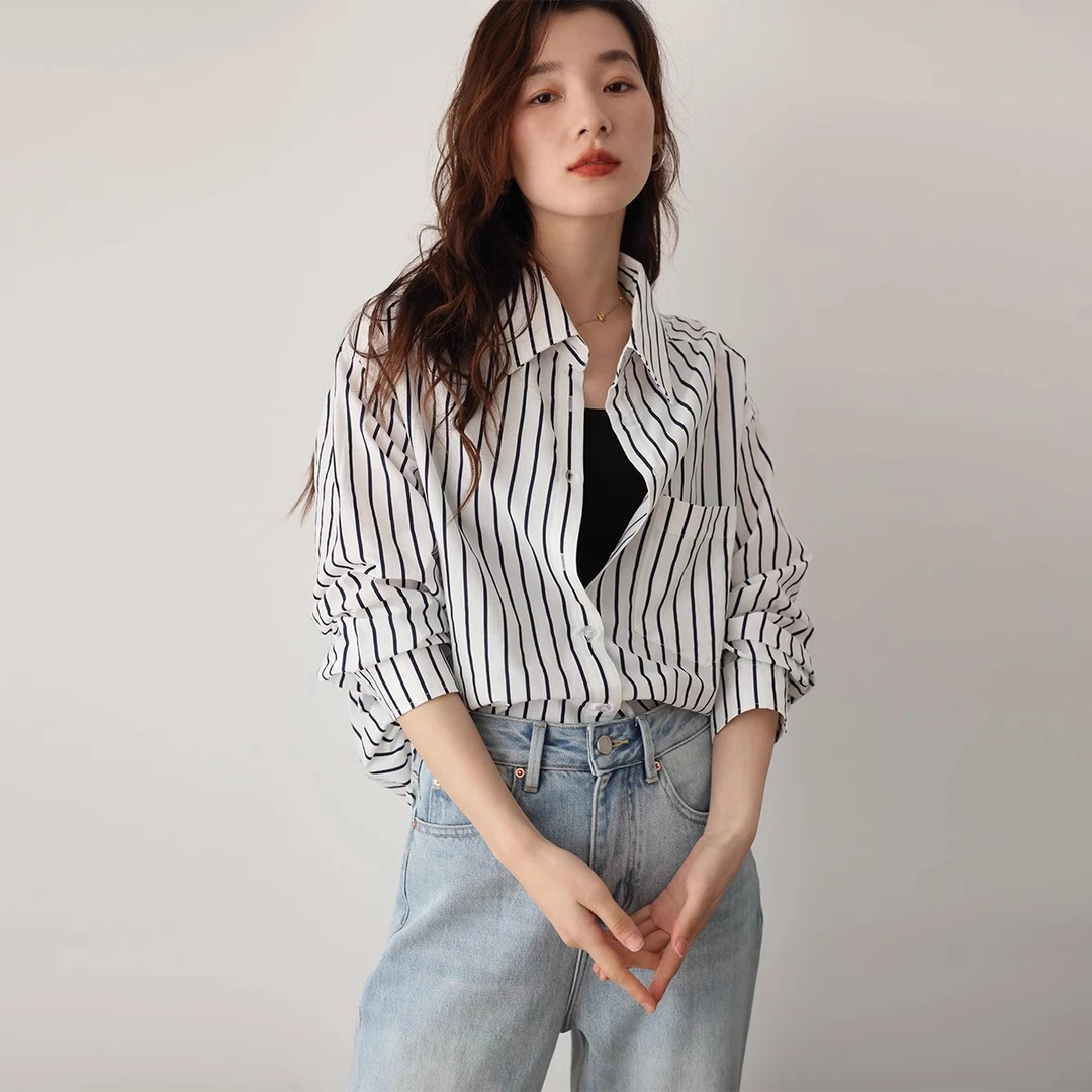 嘉茱莉宝藏衣橱上新条纹衬衫女设计感小众港味上衣气质衬衣C653