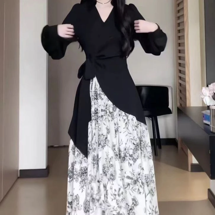 特大码定制~【黑白配】300斤女装胖mm法式V领不规则法式收腰连衣裙