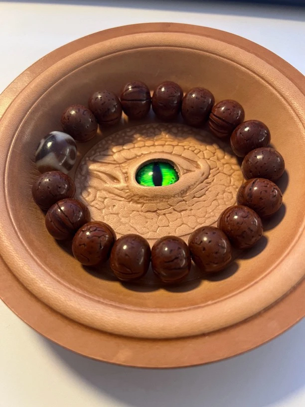 桃核手串精品雕刻