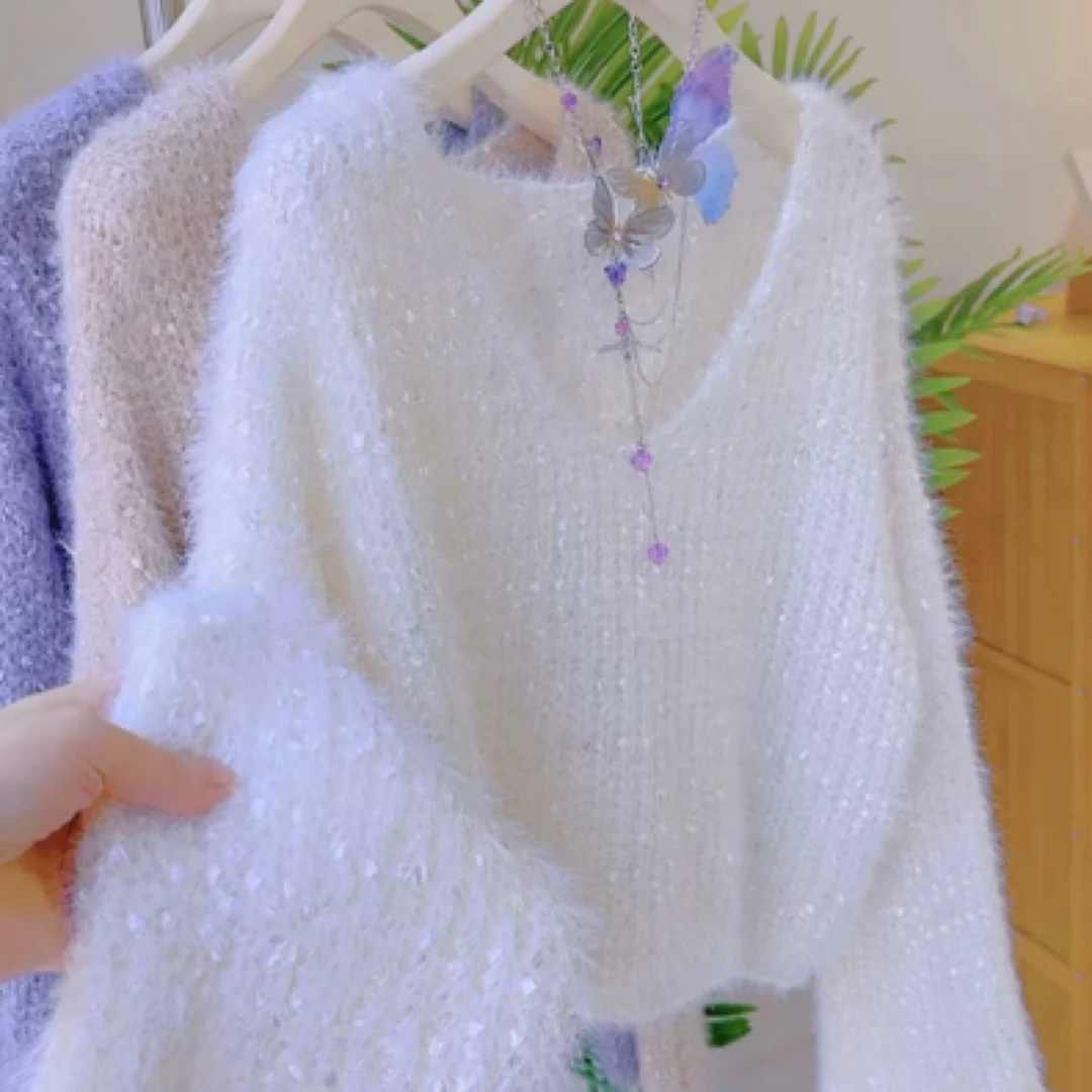 气质名媛高级感显瘦毛衣2024秋冬新款毛茸软糯针织衫减龄别致上衣