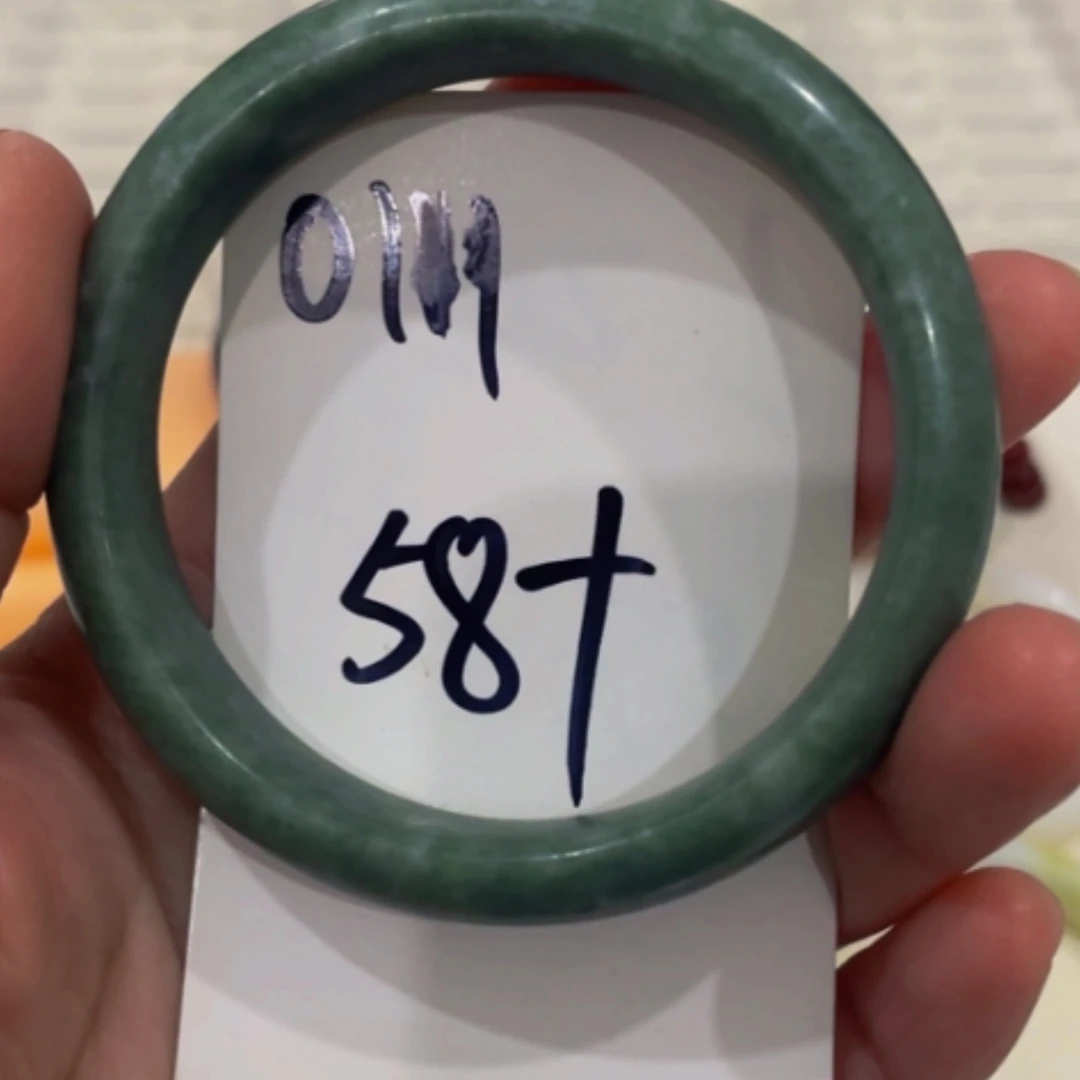 【闪购商品】蛇纹石玉手镯未镶嵌?****?