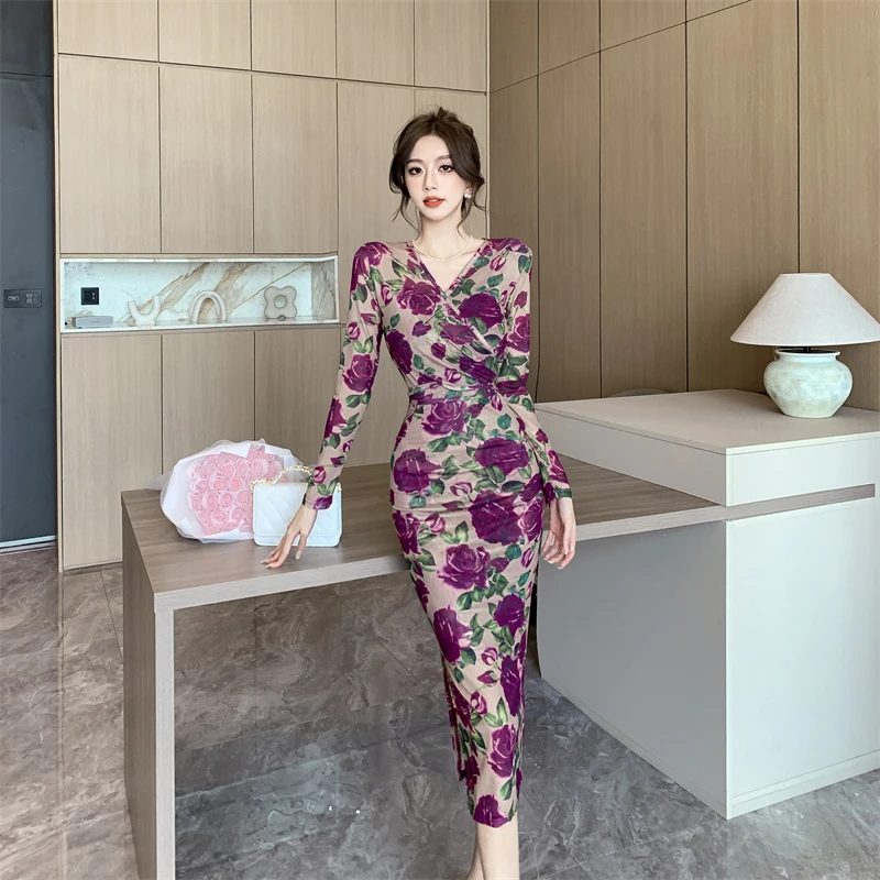 2024年法式气质性感高级女装轻奢气场强大百搭轻奢女人味包臀裙