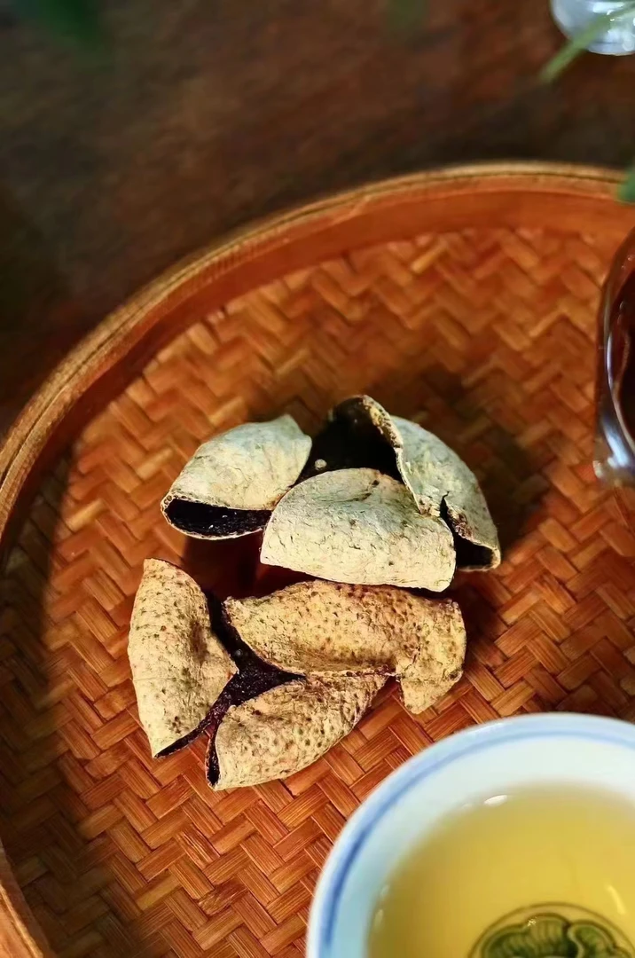 新会老陈皮泡水泡茶调味煲汤地道生晒泡水泡茶