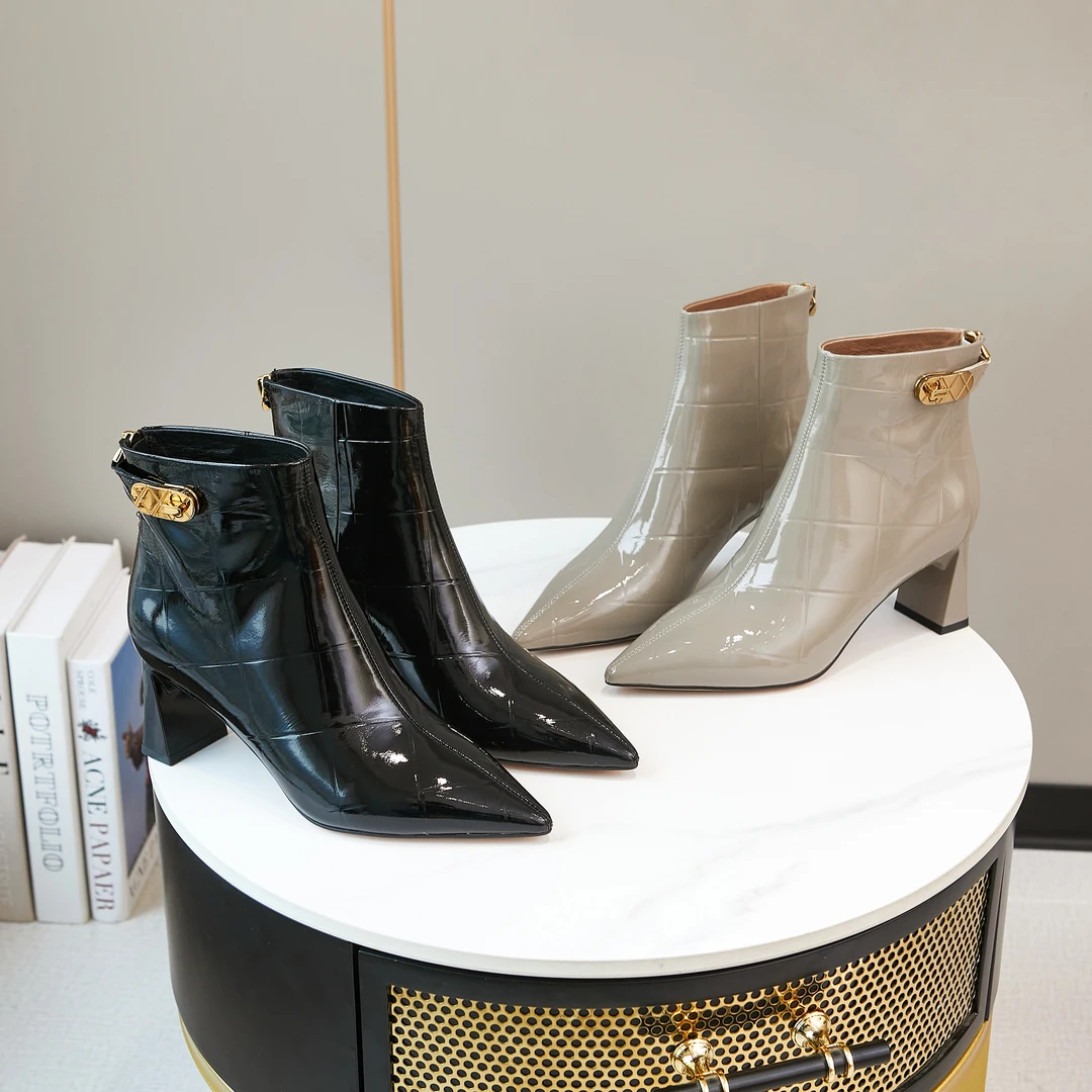 TALIA/特丽雅气质时尚细跟粗跟高跟尖头秋冬漆皮时装靴95019035