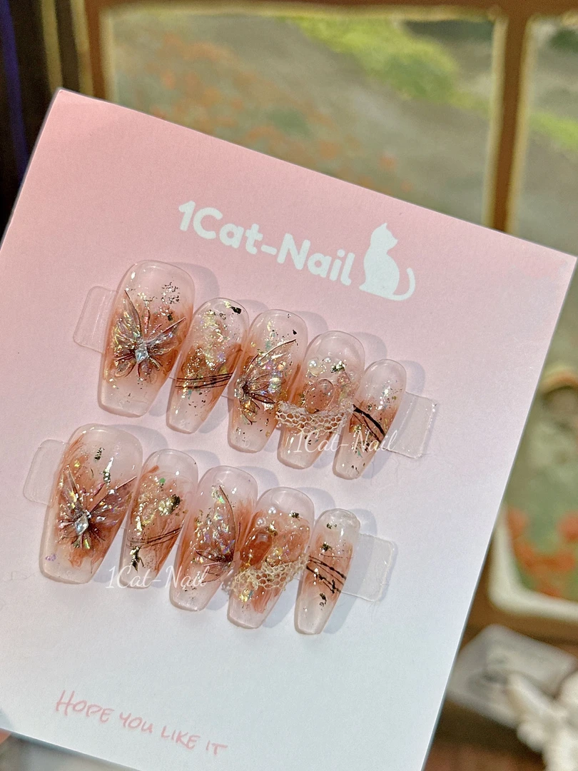 「秋意浓」手绘秋天高冷显白咖色纯手工粉色穿戴甲中长款学生美甲