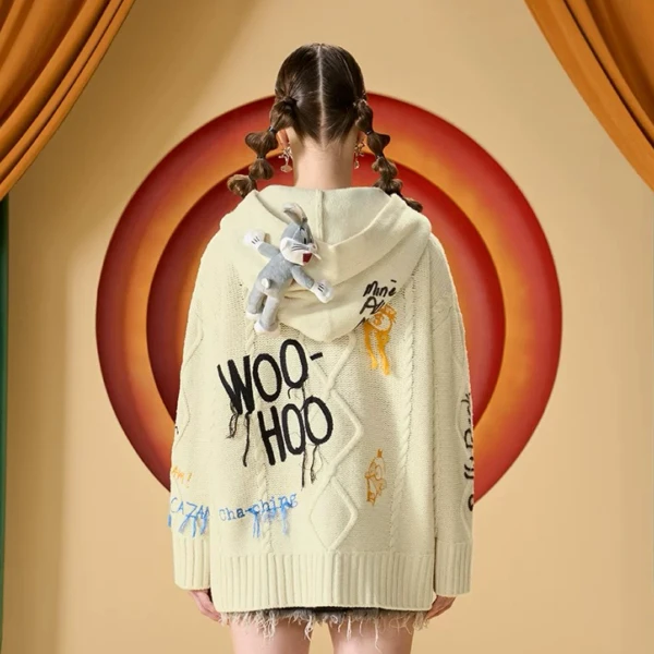 2024秋冬新款重工字母卡通公仔毛衣外套7404