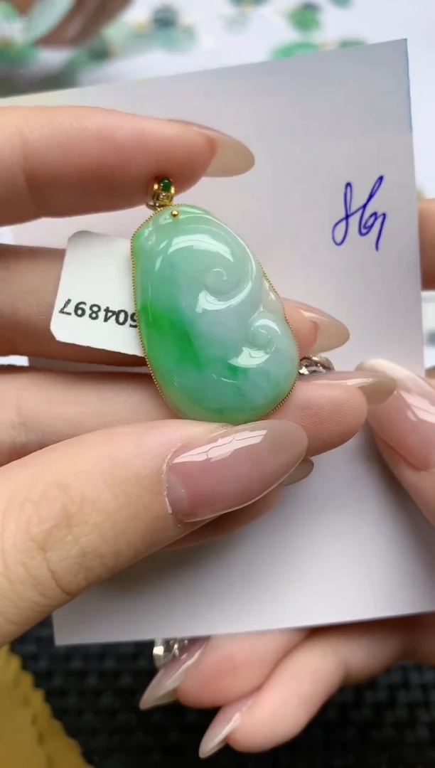 【闪购商品】翡翠颈饰18K金镶嵌天然翡翠A货，