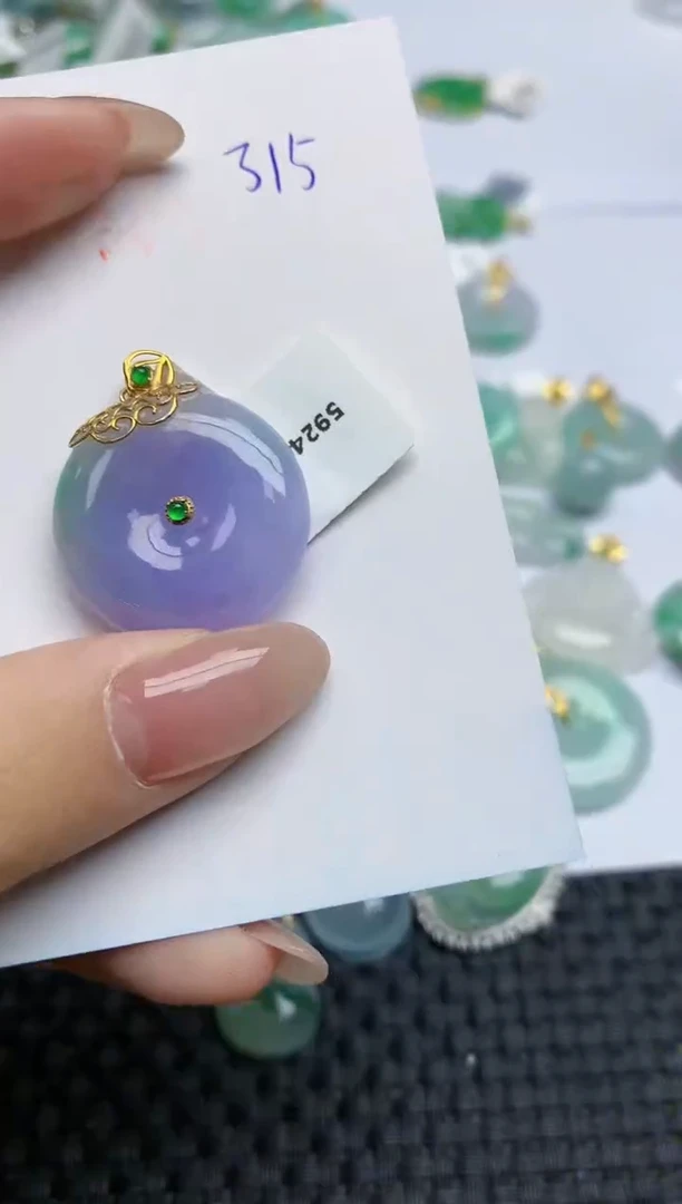 【闪购商品】翡翠颈饰18K金镶嵌天然翡翠A货,315