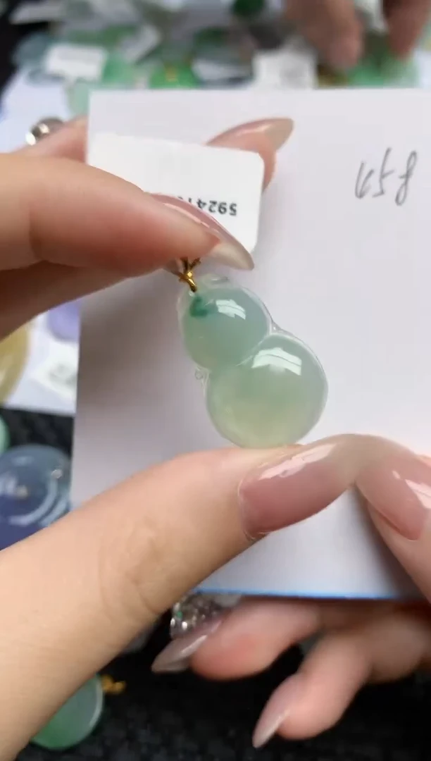 【闪购商品】翡翠颈饰18K金镶嵌天然翡翠A货，