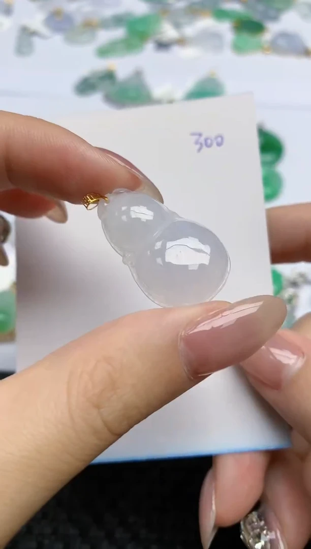 【闪购商品】翡翠颈饰18K金镶嵌天然翡翠A货，300