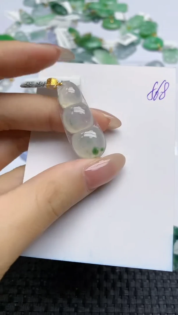 【闪购商品】翡翠颈饰18K金镶嵌天然翡翠A货,