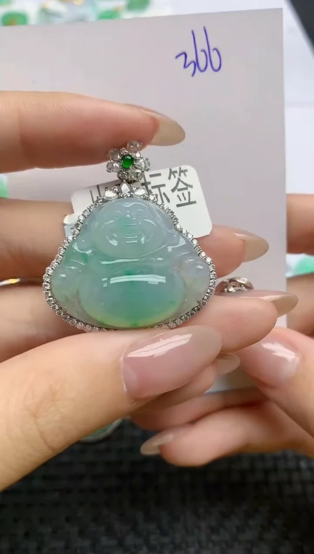 【闪购商品】翡翠颈饰18K金镶嵌天然翡翠A货，