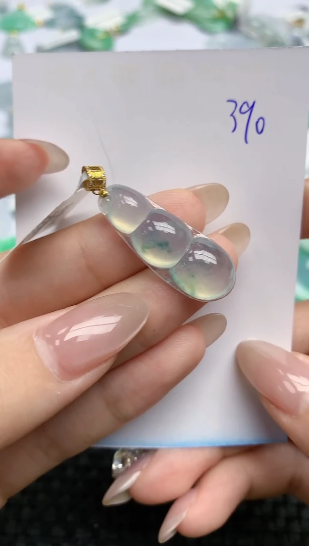 【闪购商品】翡翠颈饰18K金镶嵌天然翡翠A货，