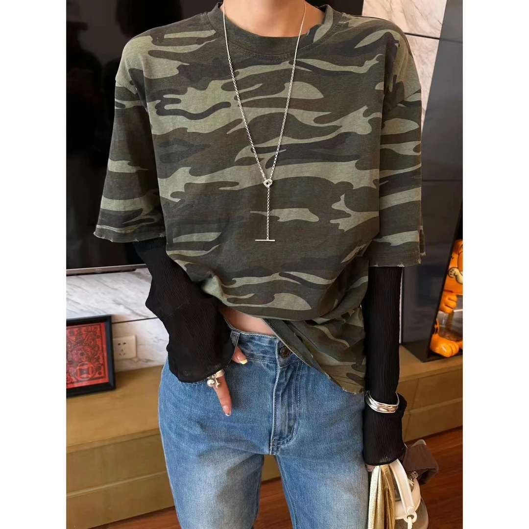 自带腔调的做旧水洗迷彩假两件T恤！坯布印花雪纺袖假两件可防晒！