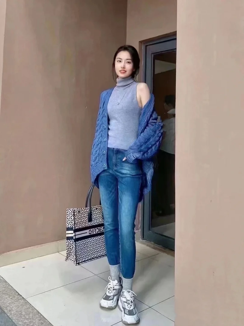 不支持退换 5100242 时尚百搭磨毛牛仔裤