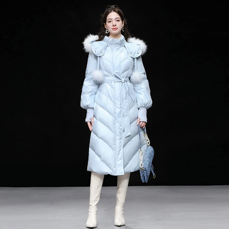 妮-冬季新款时尚可拆帽子狐狸毛装饰灯笼袖蓝色三防羽绒服QC34769