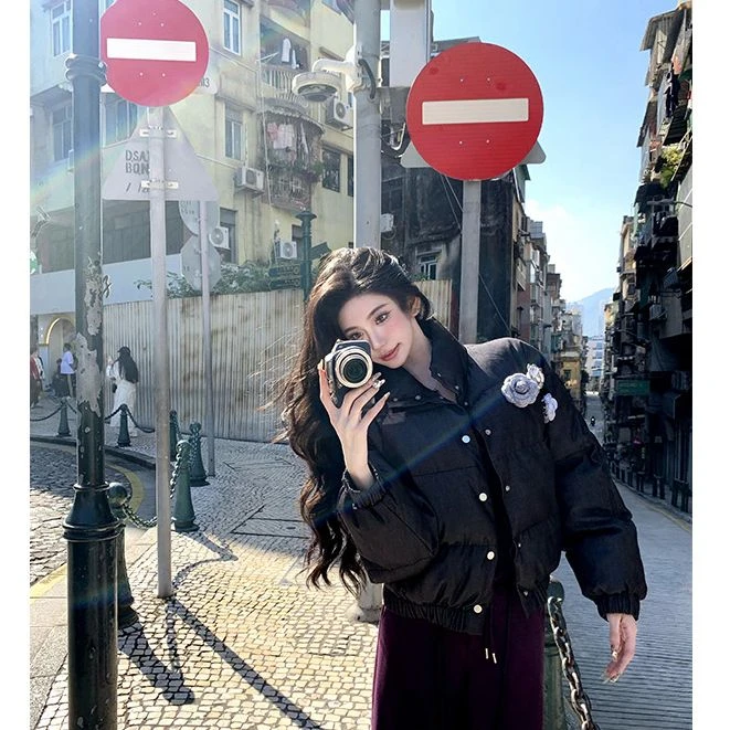 芭比姨【玛德琳梦露】 黑色短款加厚棉服外套BBYAF24C0427