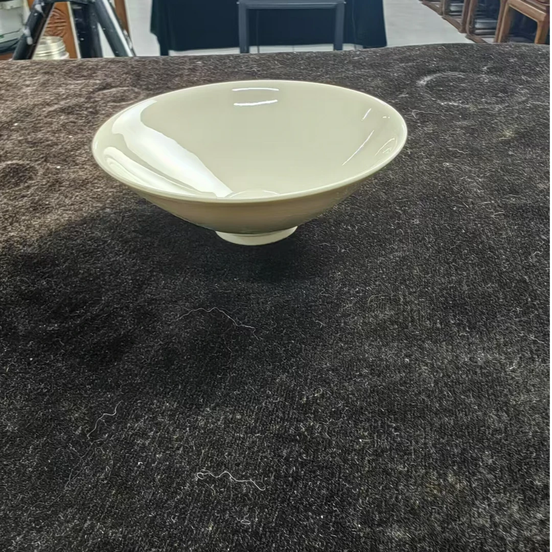 有瑕疵·微瑕品·有瑕疵·介意者勿拍定窑手工拉坯斗笠盏主人杯