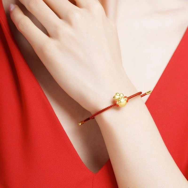 【老庙黄金】足金富贵金鱼锦鲤鲤鱼挂坠3D硬金磨砂光金