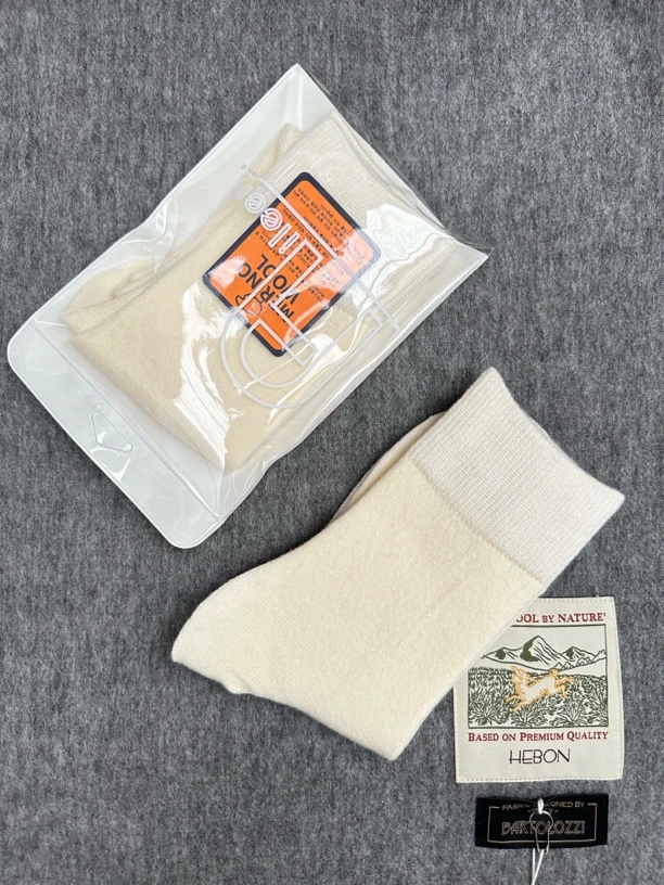 韩国东大门aileen百搭纯色女袜