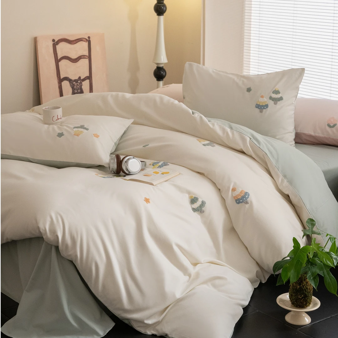 长绒棉磨毛轻奢卡通毛巾绣四件套床品-小树林