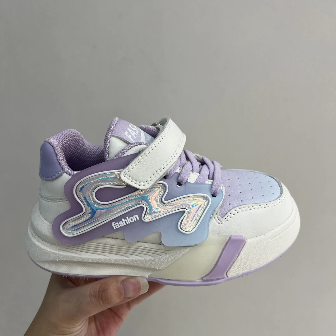 新款百搭轻便魔术贴时尚休闲运动板鞋77107