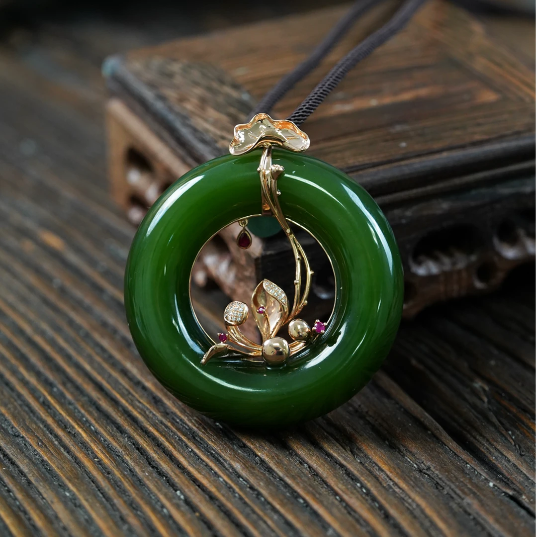 【石缘居珠宝】18K金镶嵌和田玉碧玉佩戴高贵大气平安环吊坠C58-295