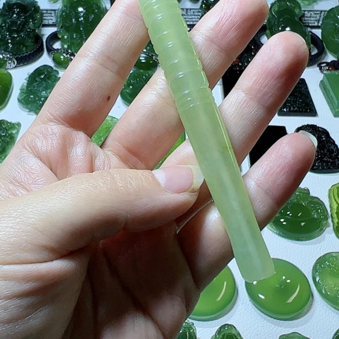 【闪购商品】蛇纹石玉颈饰未镶嵌