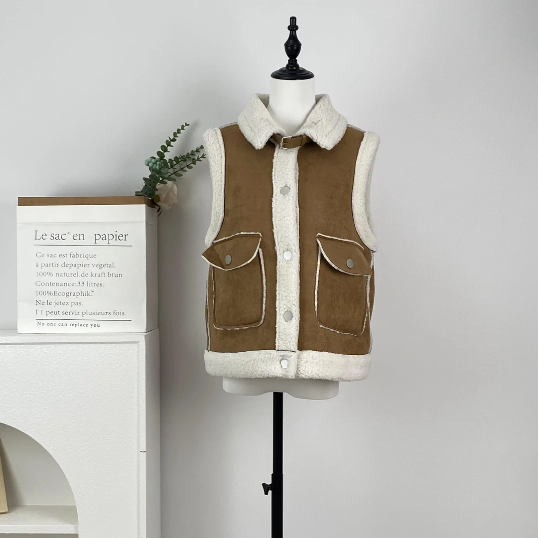 2024秋冬季女款设计感一体宽松加厚保暖马甲背心外穿23B207