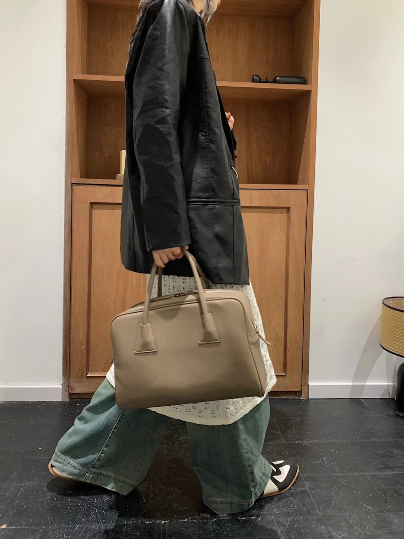 2024秋冬新款通勤百搭保龄球包中古大容量波士顿单肩斜挎手提包