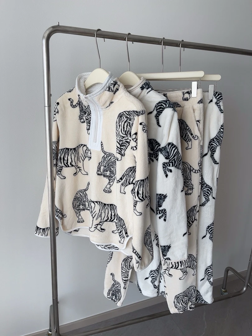 睡衣秋冬加绒保暖家居服时尚百搭情侣款