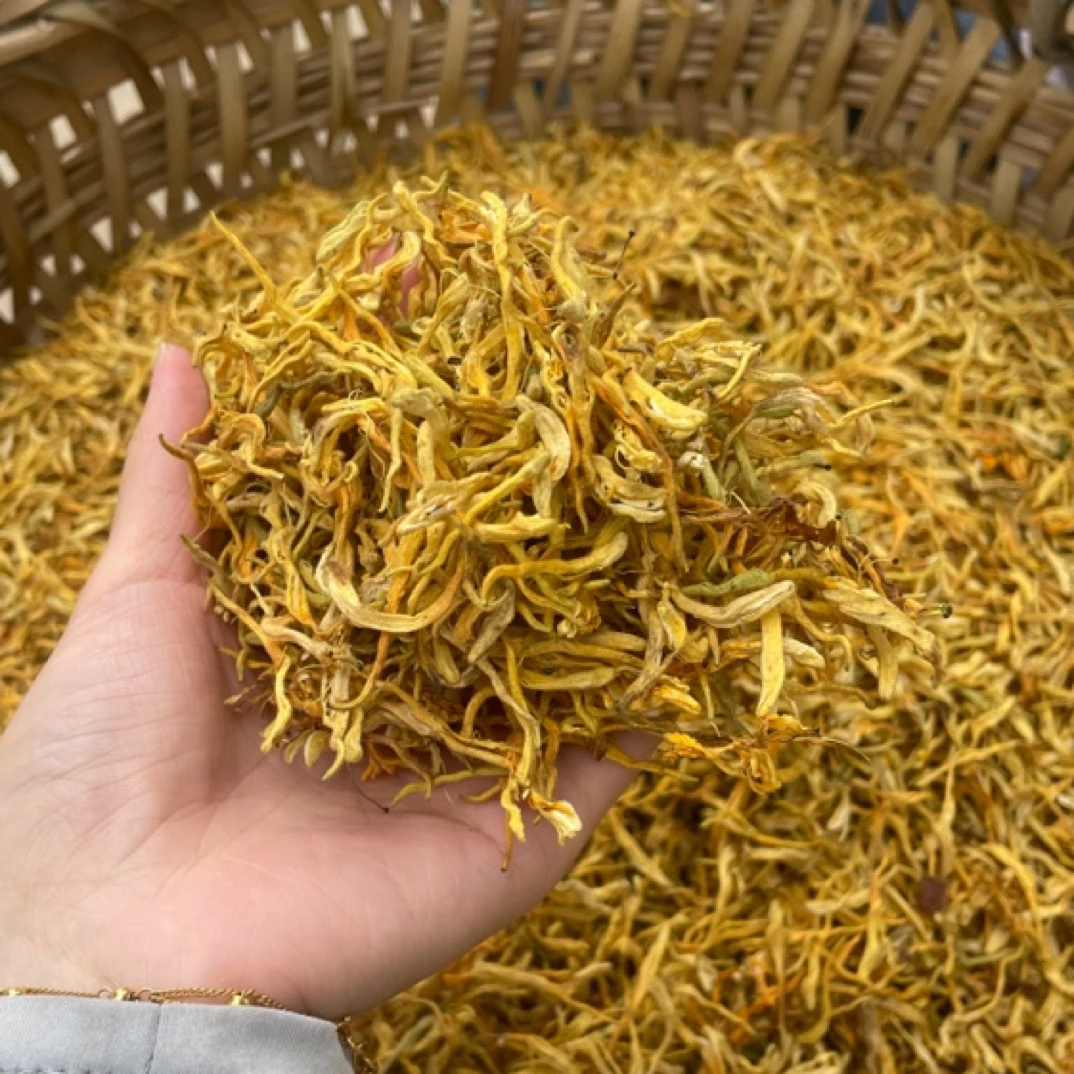 鄱阳土特产 老人家山上采摘的金银花 高山金银花干花