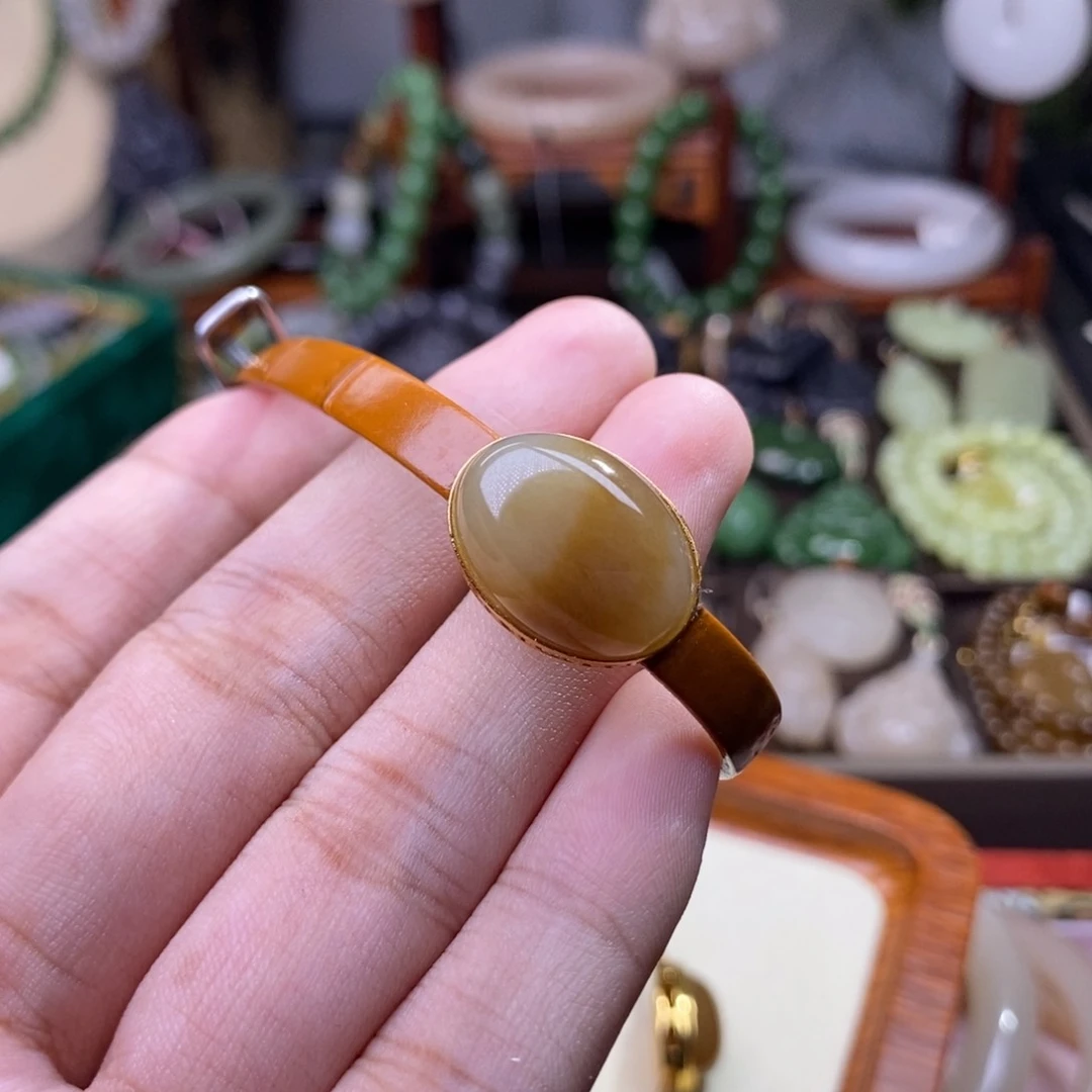 和田玉糖白蛋面银手牌未镶嵌