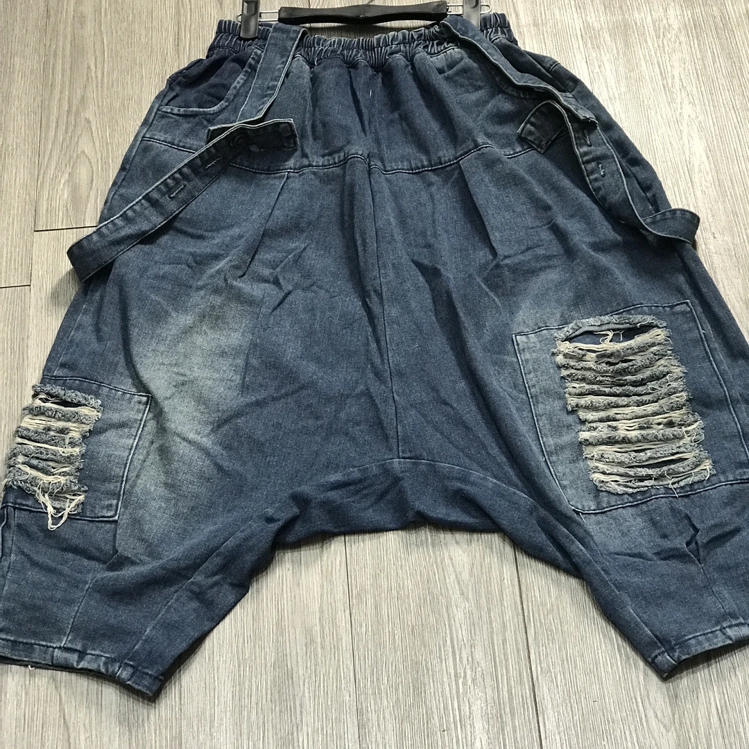 春秋款个性破洞背带牛仔垮裤均码(90斤—160斤)