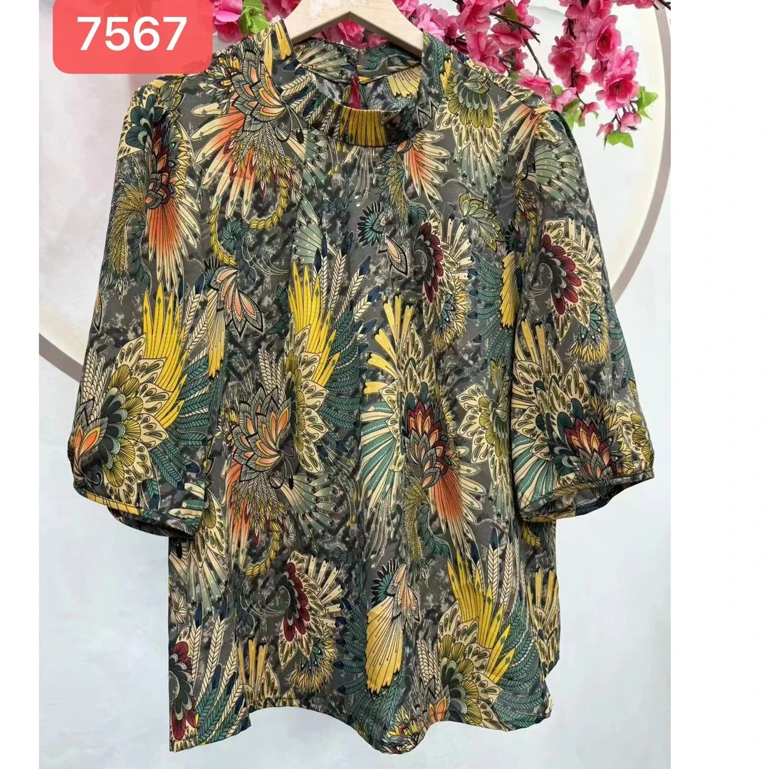 7567-23新款舒适时尚印花小衫