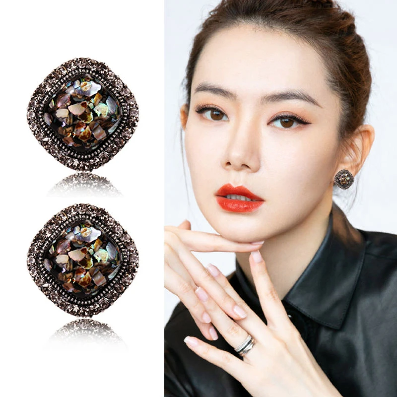 铜合金耳饰 欧美复古简约优雅耳钉时尚百搭耳环女2023年新款耳饰