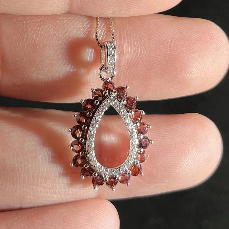 S925银天然全净体鸽血红石榴石2.5MM吊坠不含链FG240